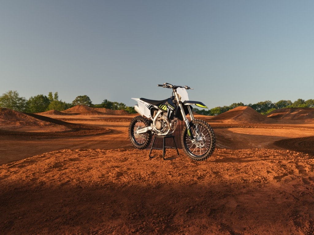 TF 250-X: specifiche e prezzi della prima Triumph da motocross