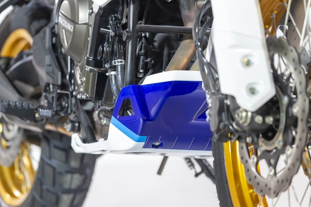  Suzuki V-Strom 800DE Djebel: sapore di Dakar