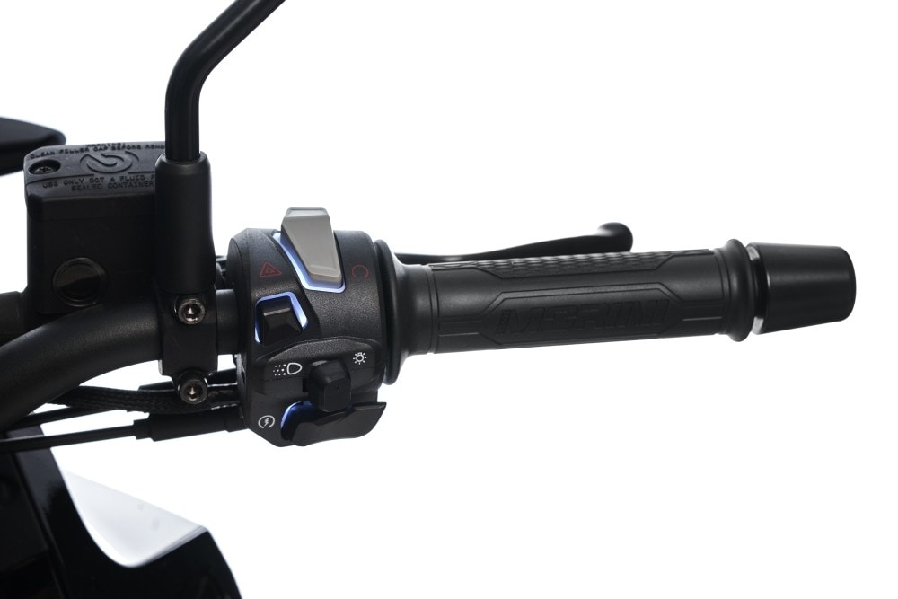 Moto Morini: ecco la X-Cape 650 in versione Black ebony