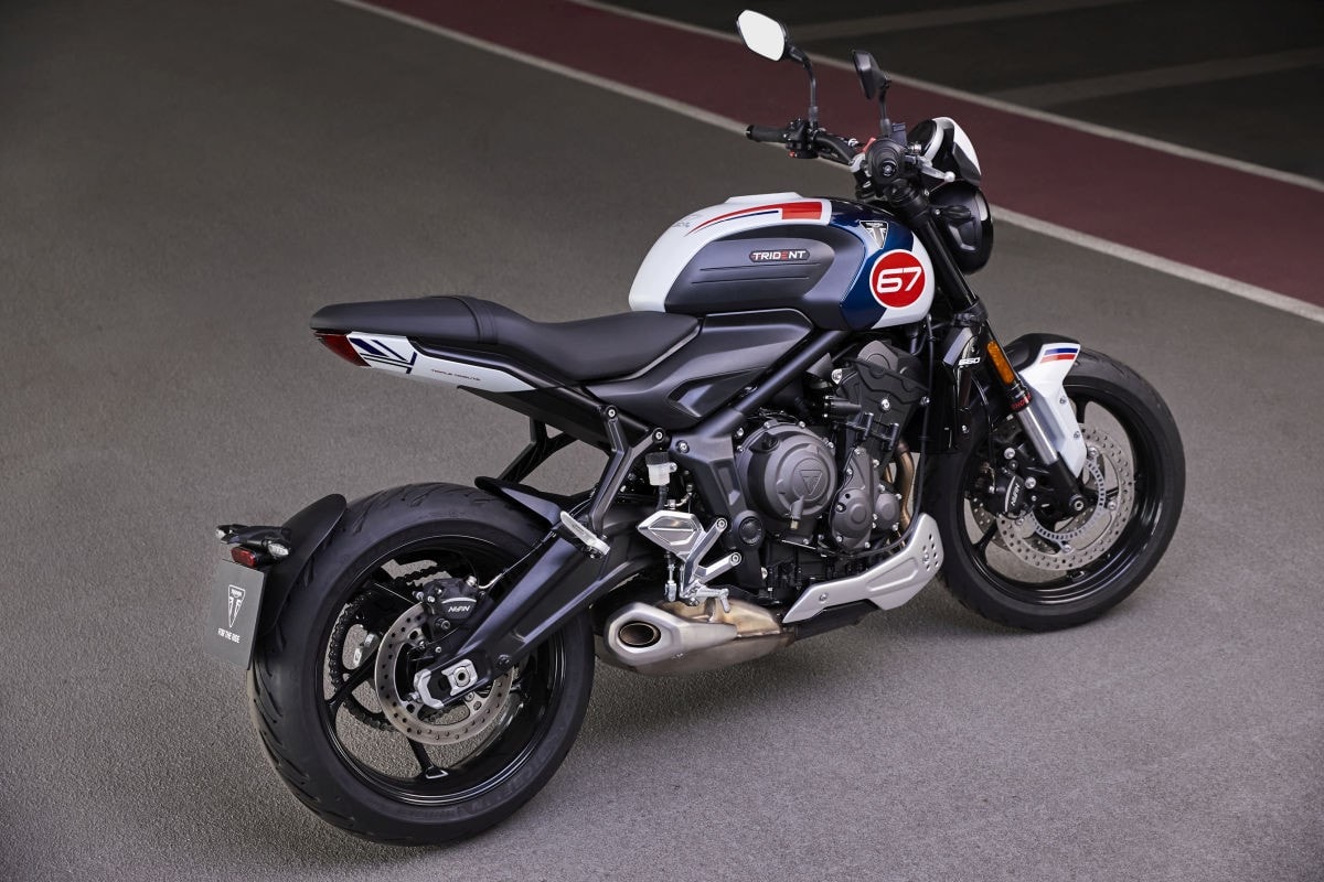 Triumph: ecco la Trident 660 Triple Tribute