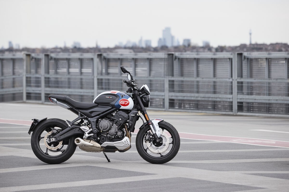 Triumph: ecco la Trident 660 Triple Tribute