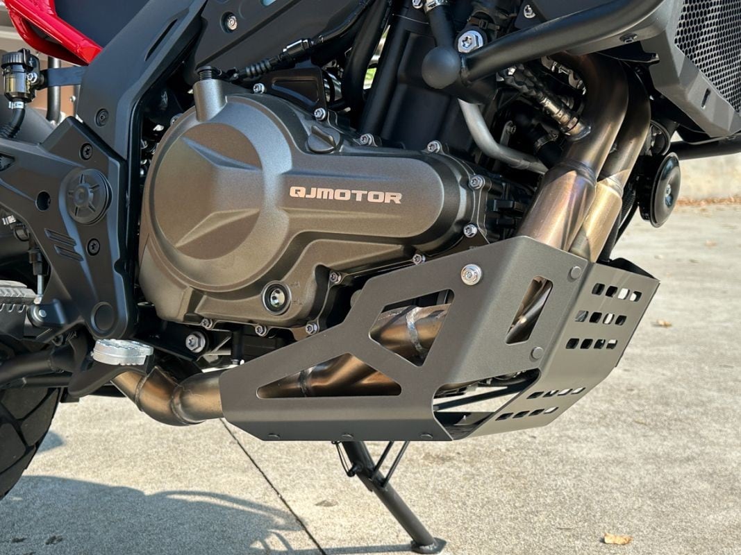 QJ Motor SRT550SX: arriva l’adventure per tutte le tasche