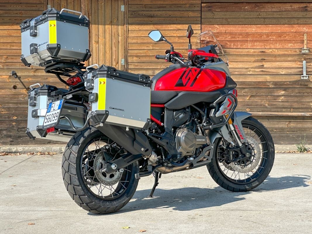 QJ Motor SRT550SX: arriva l’adventure per tutte le tasche
