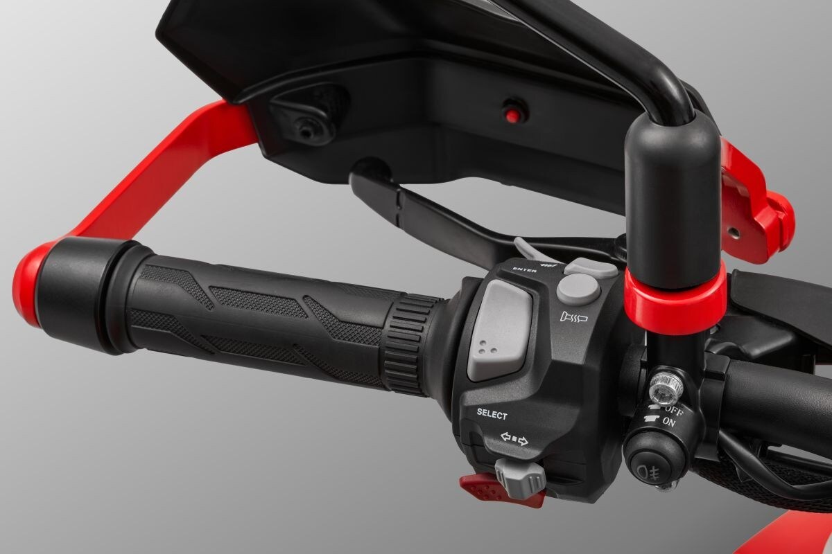 QJ Motor SRT550SX: arriva l’adventure per tutte le tasche