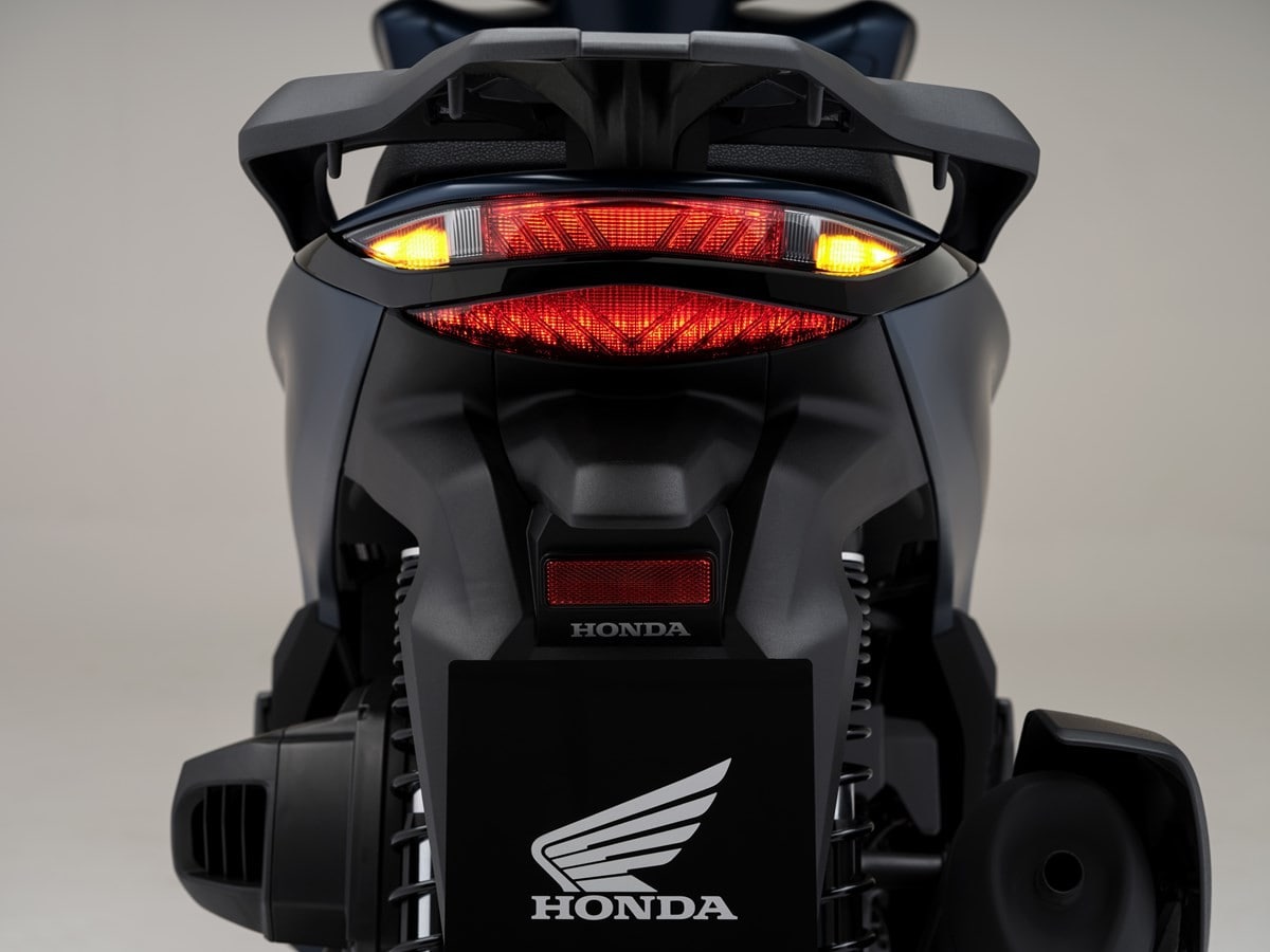 Honda SH350, lo scooter si rinnova per il 2025