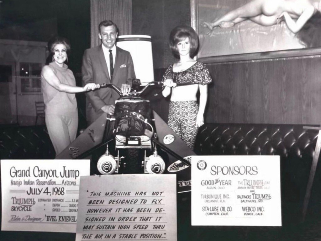 Triumph Rocket 3: l’edizione limitata dedicata a Evel Knievel