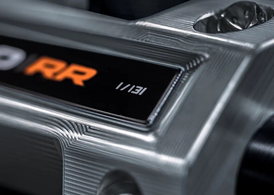 Harley-Davidson CVO Road Glide RR 2025, bagger esagerata