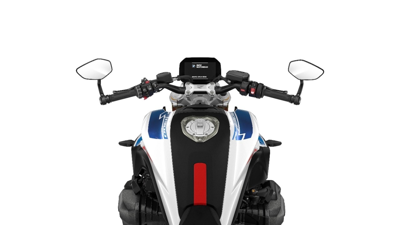 BMW: ecco la nuova R 1300 R (e sì, rispetto alla vecchia è irriconoscibile...)
