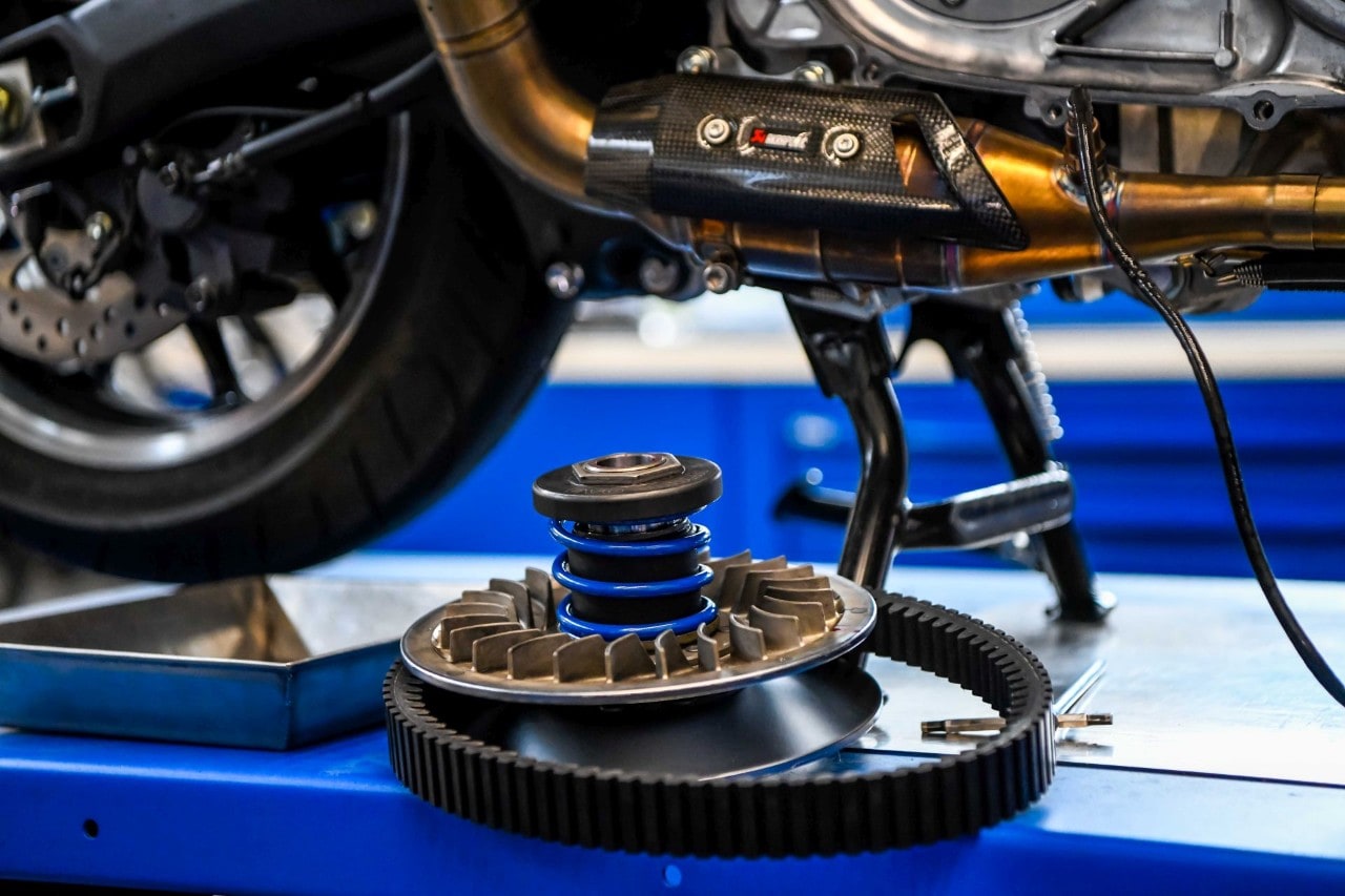 Yamaha TMAX Polini Evolution: come ti tiro fuori 10 CV in più col solo variatore