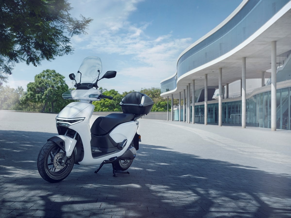 Honda CUV e: 2025, l'elettrico che sfida i 125 cc tradizionali