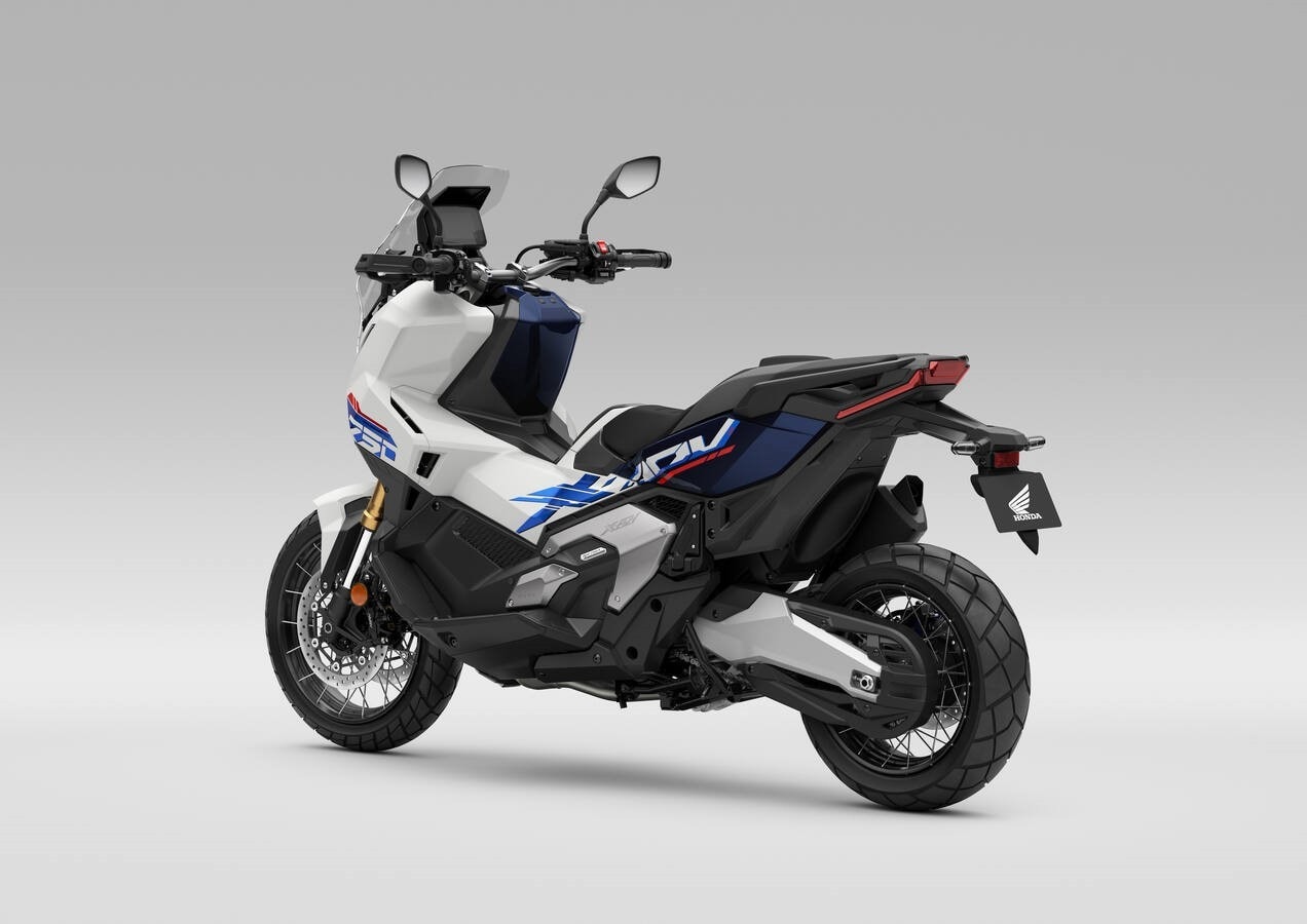 Honda: come cambia l'X-ADV per il 2026