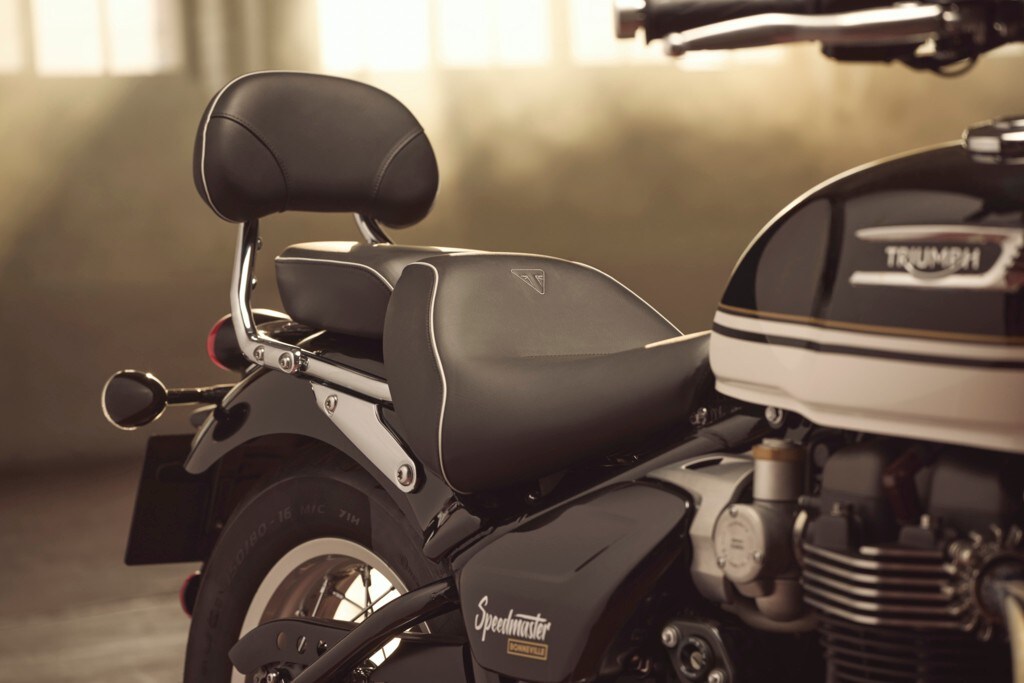 Triumph: tutti gli aggiornamenti alle Modern Classic 2026