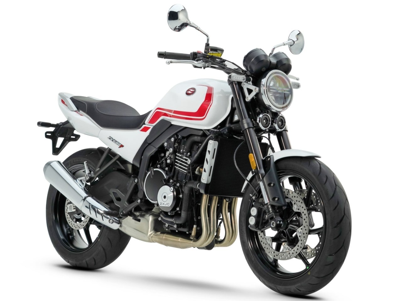 <div class='descrGalleryTitle'>500F</div><div class='descrGalleryText'><p>Dello stesso 4 cilindri è equipaggiata la 500F, una bella <b>naked classica</b> che si rifà apertamente alle Honda CB degli anni ’80. Per questa applicazione del motore, lo stesso è stato calmato e limitato a <b>73 più sfruttabili cavalli</b> a 11.000 giri invece che a 13.500; c’è più coppia, 48 Nm a 9.500 giri. Il telaio è sempre perimetrale, ma a travi sottili in acciaio, il forcellone è tradizionale, la forcella è rovesciata e l’impianto frenante anteriore prevede pinze radiali. Il <b>peso dichiarato è di 175 kg</b> in ordine di marcia.&nbsp;</p>
</div>