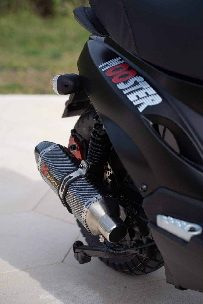 A EICMA 2025 torna il Booster: è elettrico, va fortissimo e ha leggermente cambiato nome