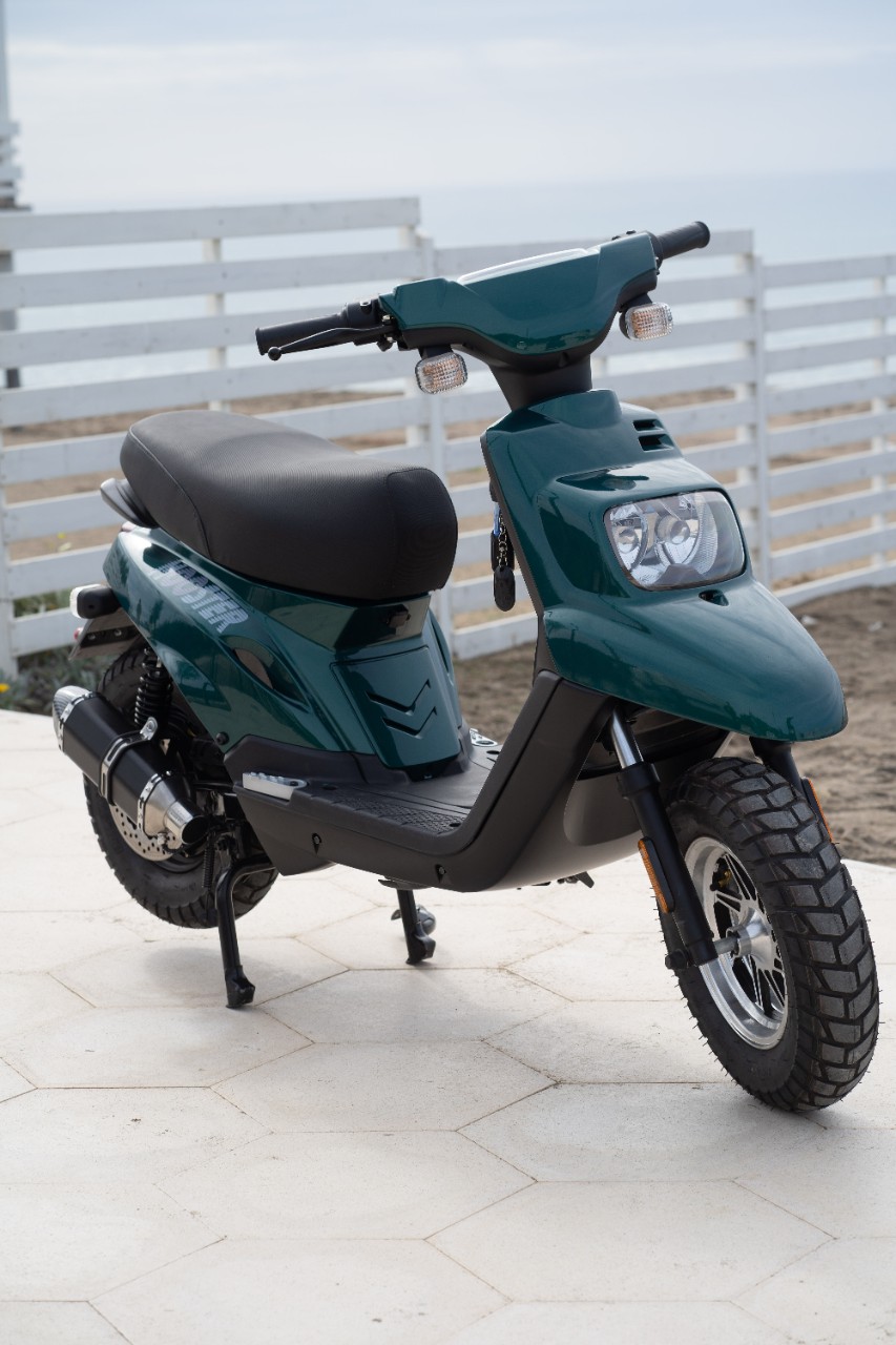 A EICMA 2025 torna il Booster: è elettrico, va fortissimo e ha leggermente cambiato nome