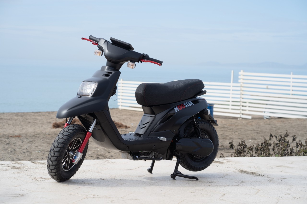 A EICMA 2025 torna il Booster: è elettrico, va fortissimo e ha leggermente cambiato nome