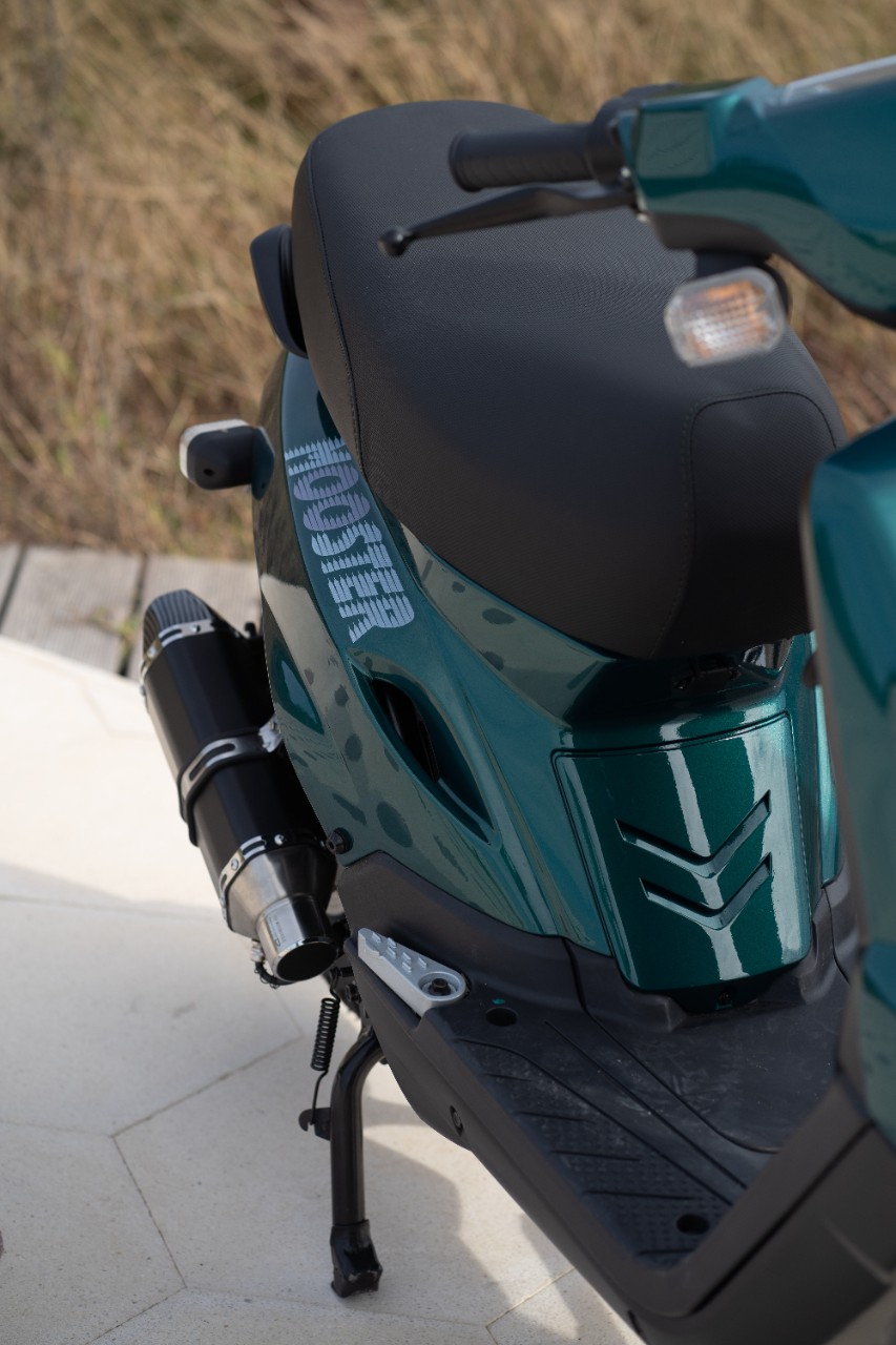 A EICMA 2025 torna il Booster: è elettrico, va fortissimo e ha leggermente cambiato nome