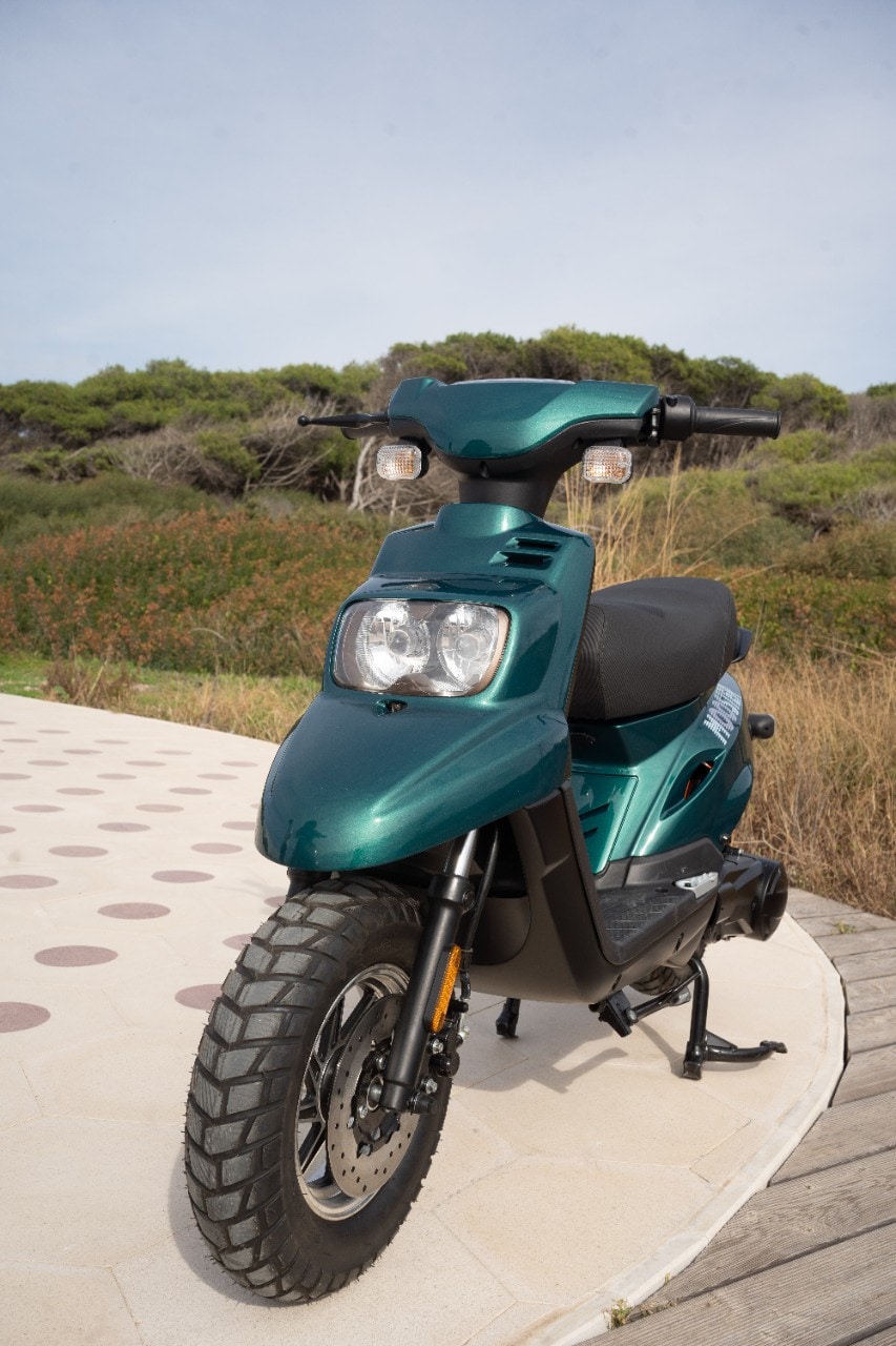 A EICMA 2025 torna il Booster: è elettrico, va fortissimo e ha leggermente cambiato nome