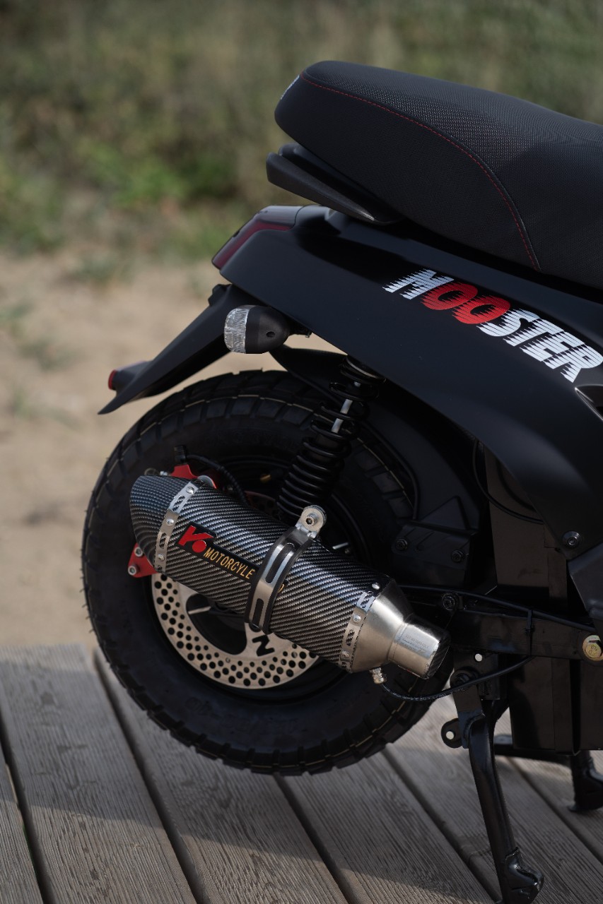 A EICMA 2025 torna il Booster: è elettrico, va fortissimo e ha leggermente cambiato nome