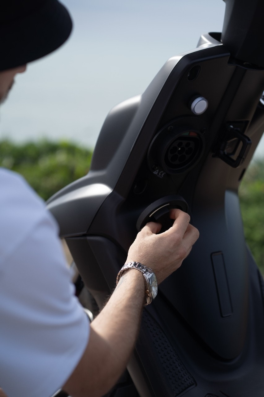 A EICMA 2025 torna il Booster: è elettrico, va fortissimo e ha leggermente cambiato nome