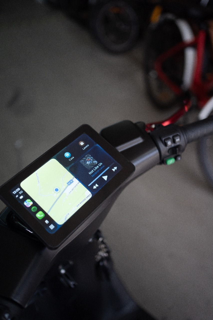 A EICMA 2025 torna il Booster: è elettrico, va fortissimo e ha leggermente cambiato nome