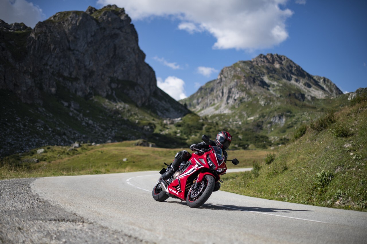 Honda CBR650R, highlander