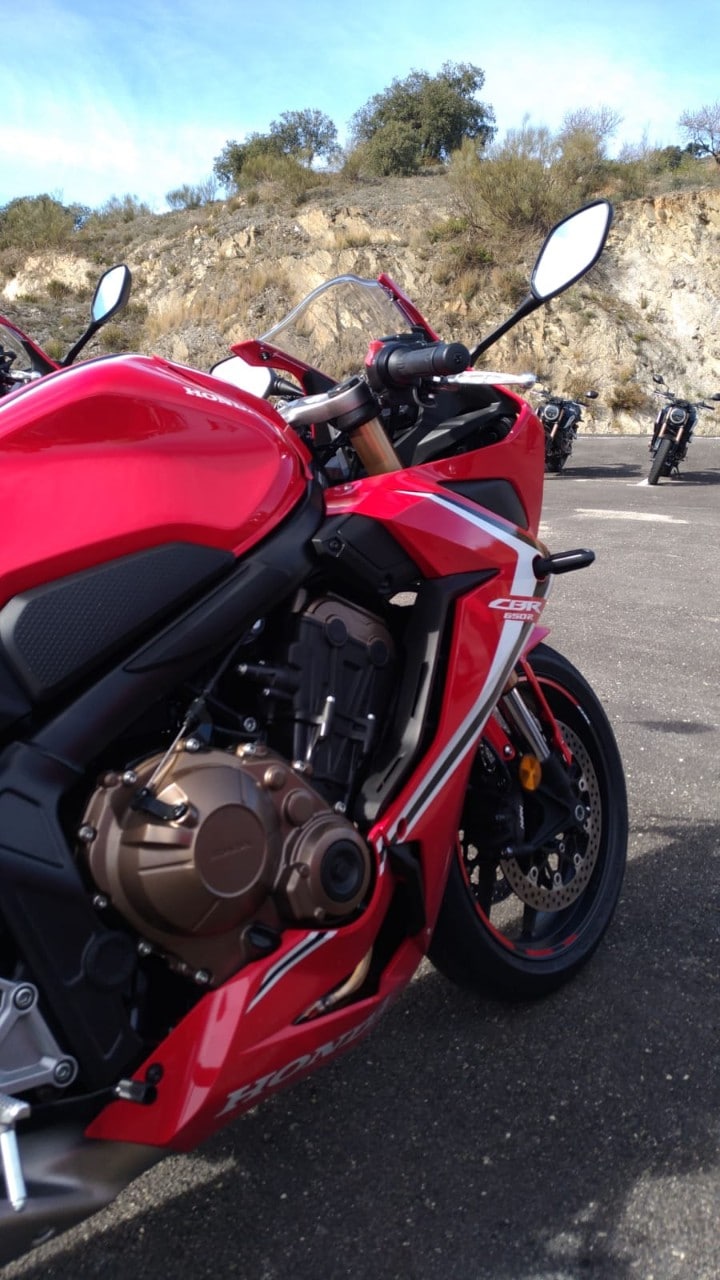 Honda CBR650R, highlander