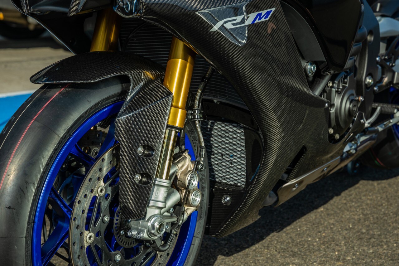 Yamaha YZF-R1: la guardi e ti rapisce