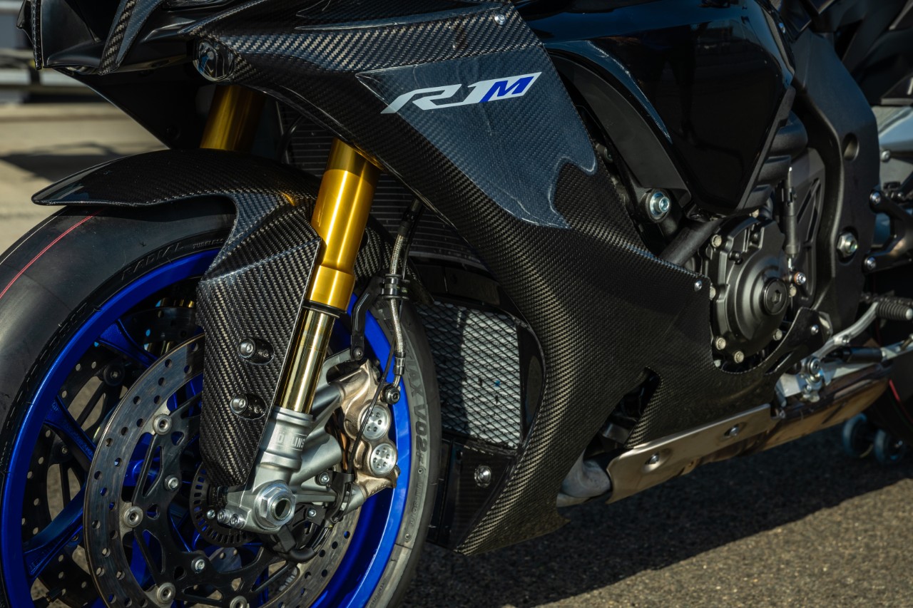 Yamaha YZF-R1: la guardi e ti rapisce