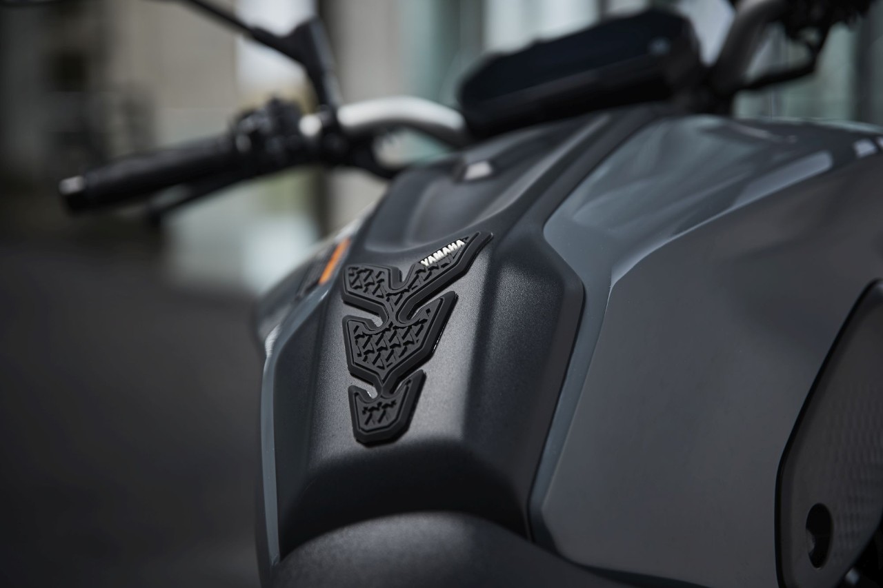 In sella alla Yamaha MT-07 MY21: ecco il video!