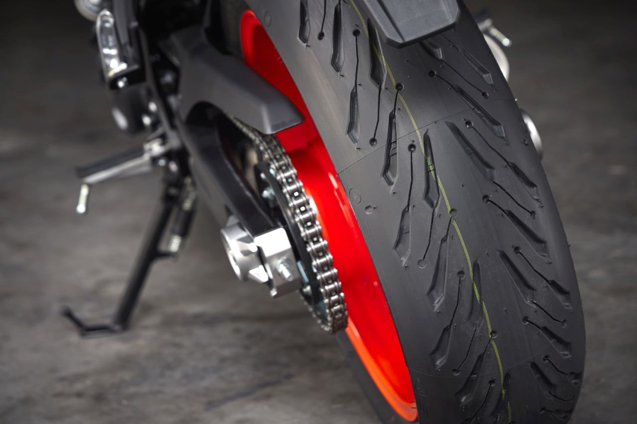 In sella alla Yamaha MT-07 MY21: ecco il video!