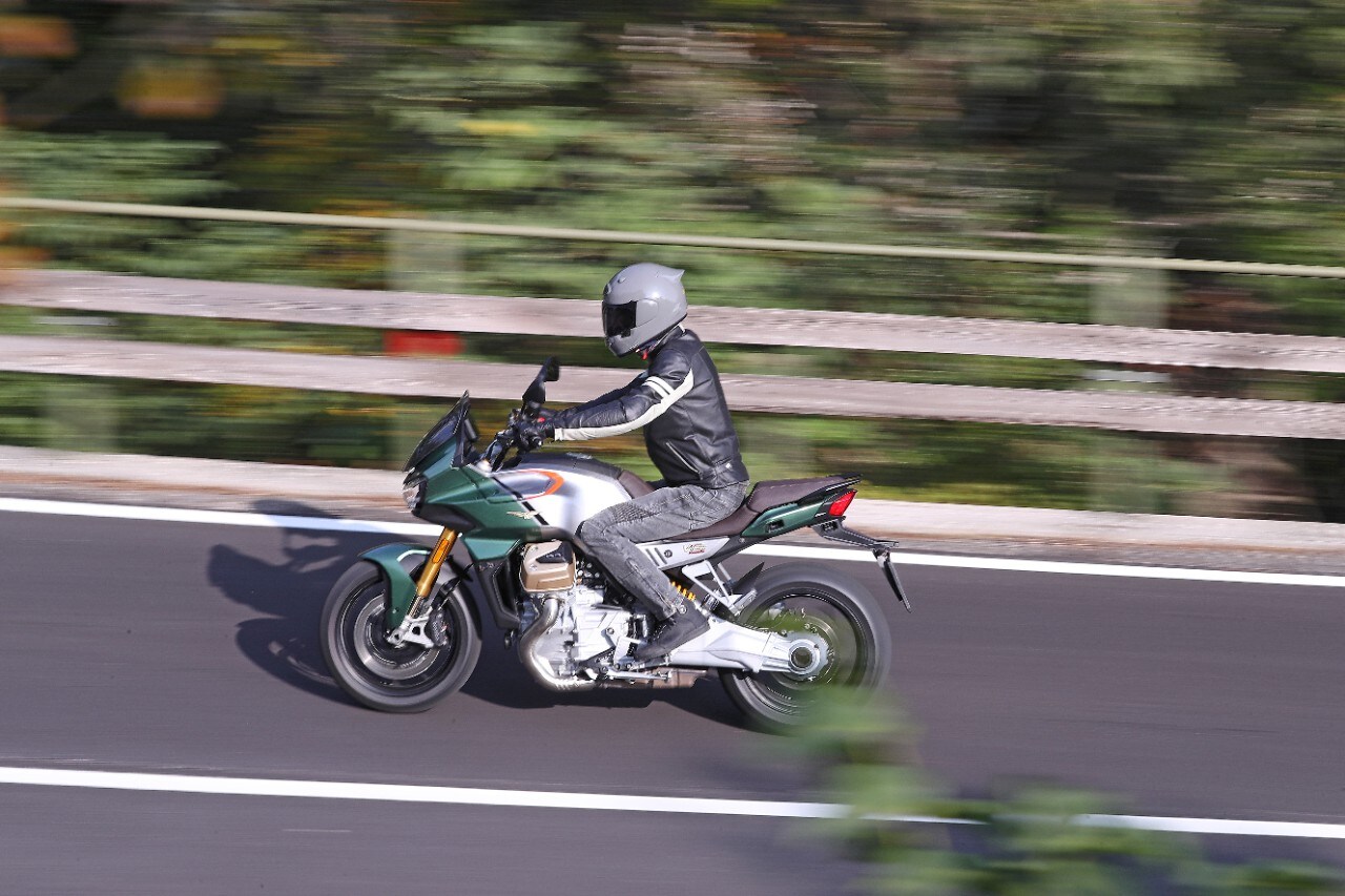Moto Guzzi V100 S Mandello: la rivoluzionaria