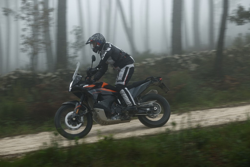 KTM 890 Adventure 2023: la prova