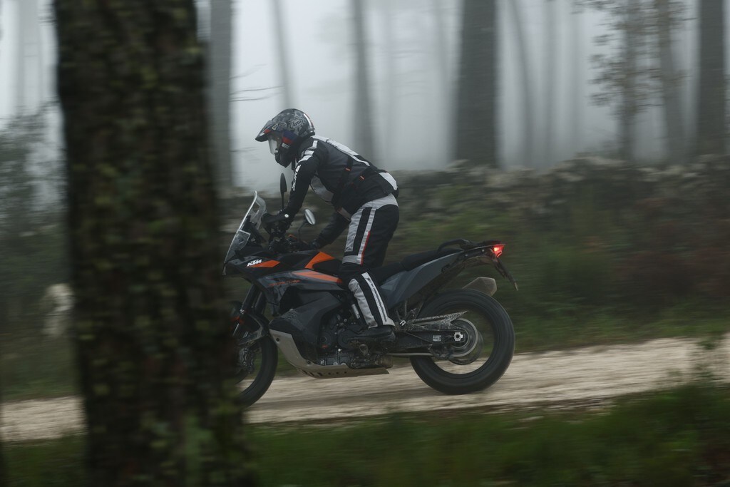 KTM 890 Adventure 2023: la prova