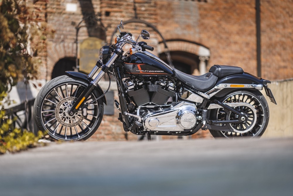Harley-Davidson Breakout 117: una moto davvero esagerata!