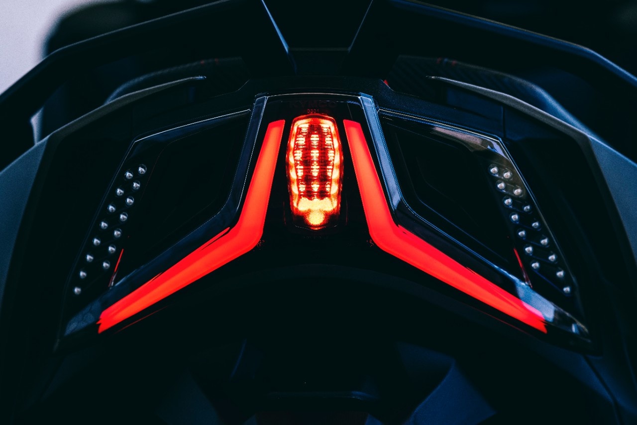 Kymco AK 550 Premium: lo sportivo si fa più turistico