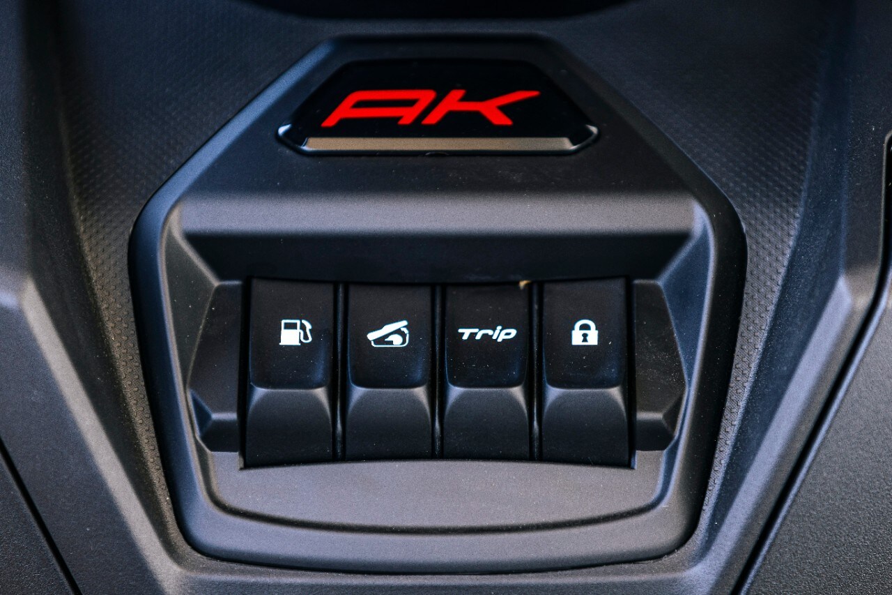 Kymco AK 550 Premium: lo sportivo si fa più turistico