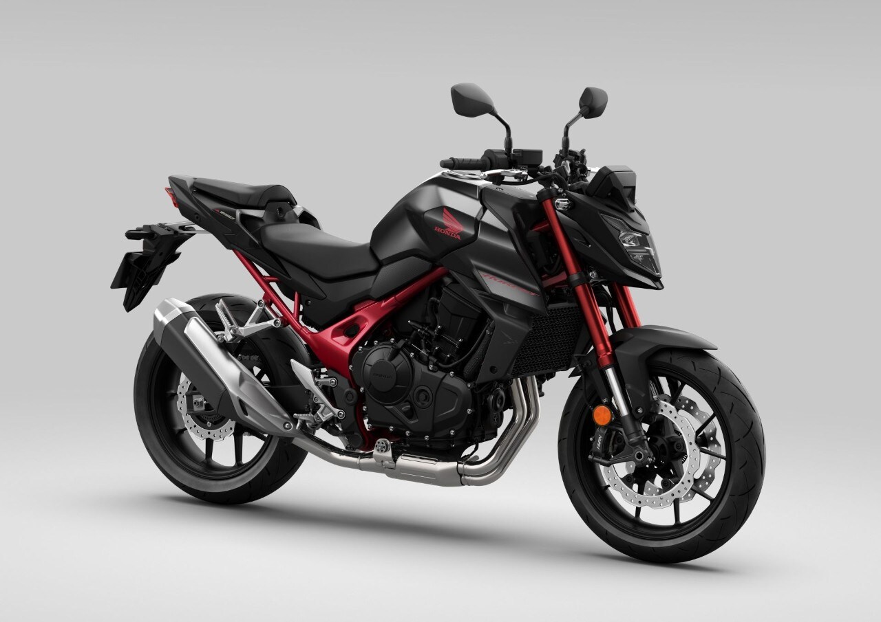 DueruoteTG #169 - Honda Hornet vs Yamaha MT-07: testa a testa tra le naked più vendute d'Italia