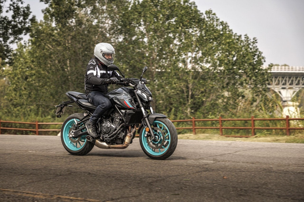 DueruoteTG #169 - Honda Hornet vs Yamaha MT-07: testa a testa tra le naked più vendute d'Italia