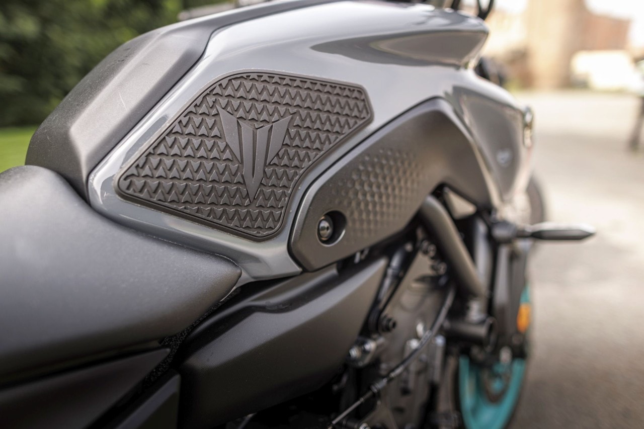 DueruoteTG #169 - Honda Hornet vs Yamaha MT-07: testa a testa tra le naked più vendute d'Italia