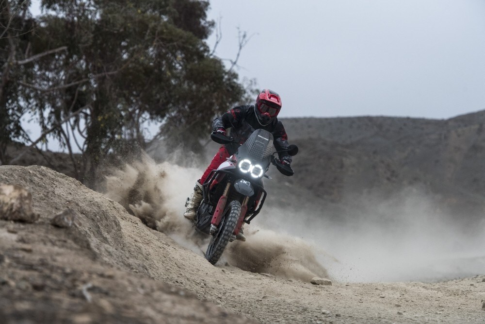 Ducati DesertX Rally: la super dotata +VIDEO+