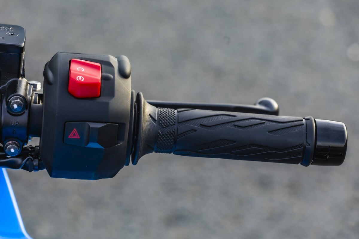 Suzuki GSX-8R: la virtù sta nel mezzo +VIDEO+