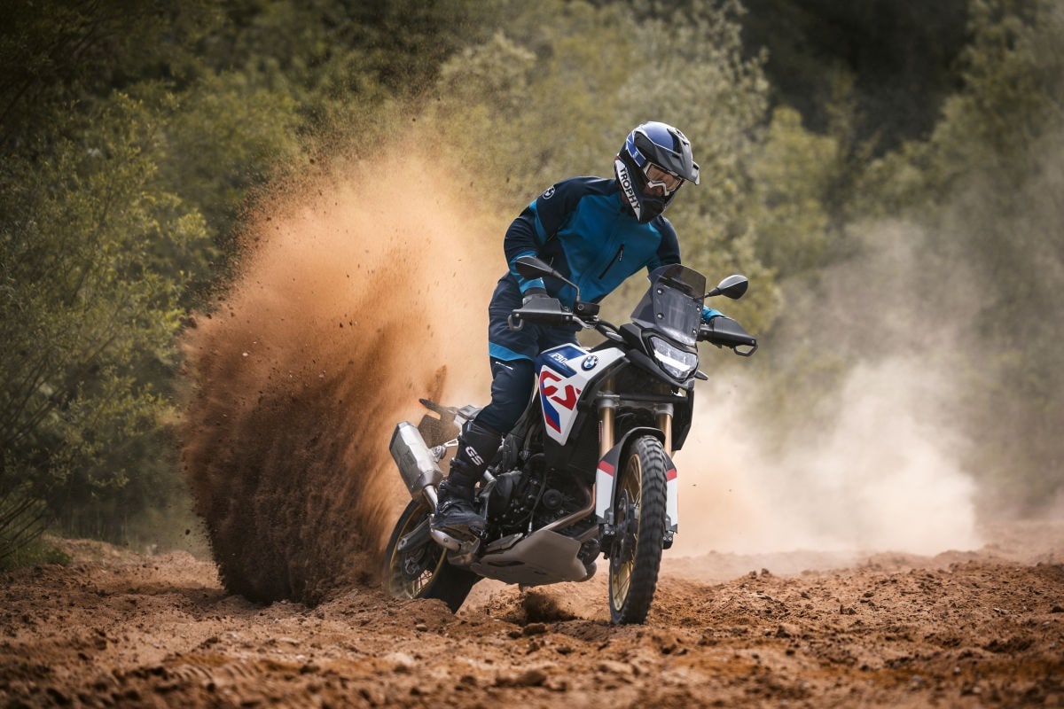 BMW F 900 GS: una macchina perfetta per l'offroad +VIDEO+
