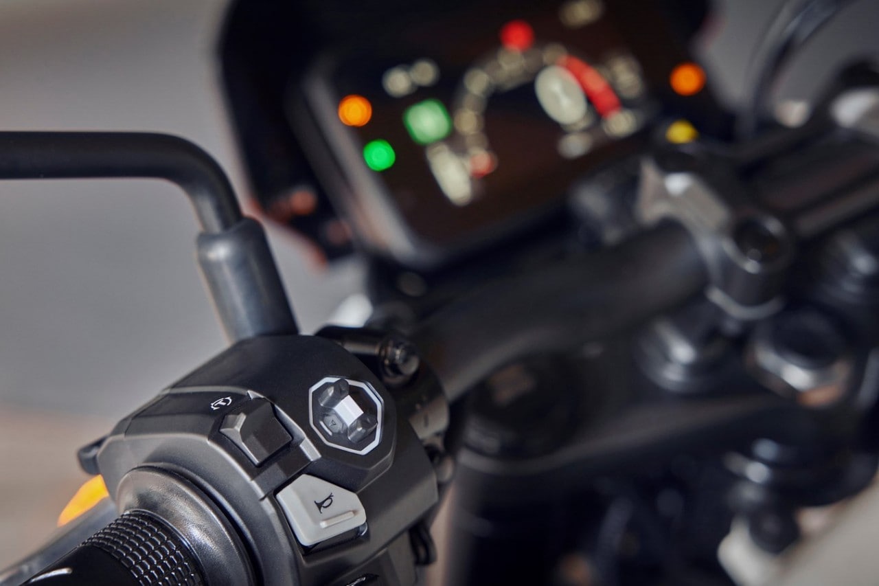 Honda CB 500 Hornet: La piccola streetfigher +VIDEO+