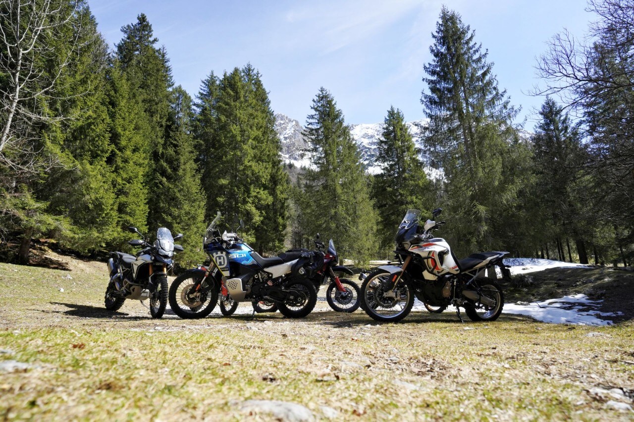Quota 1000: tutte le Adventure col 21” del 2024