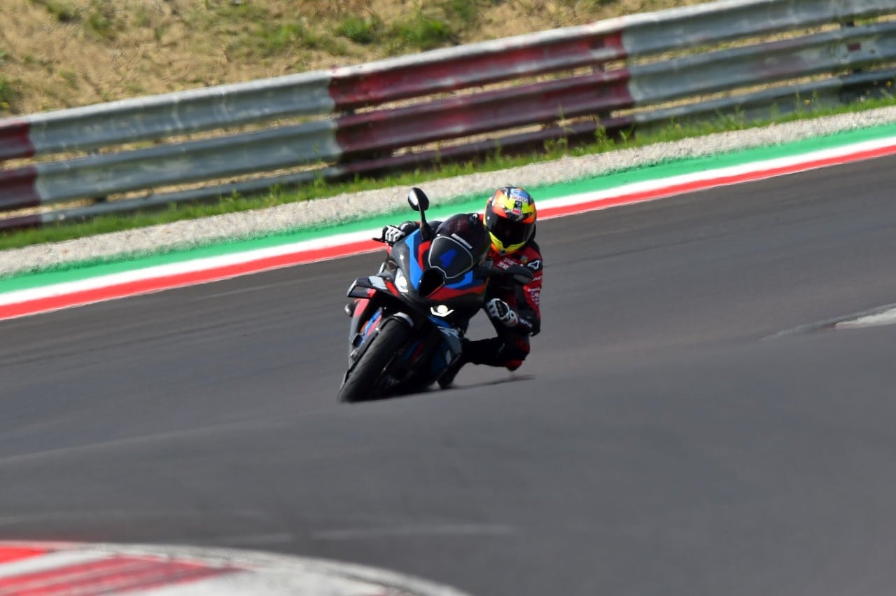 Bridgestone Battlax S23 Hypersport: un pieno di tecnologia per migliorarsi ancora