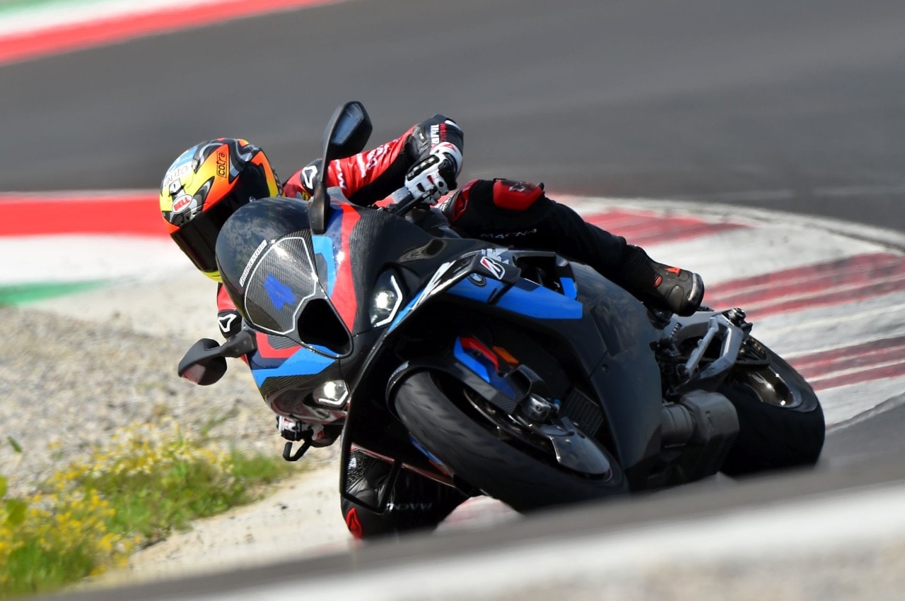 Bridgestone Battlax S23 Hypersport: un pieno di tecnologia per migliorarsi ancora