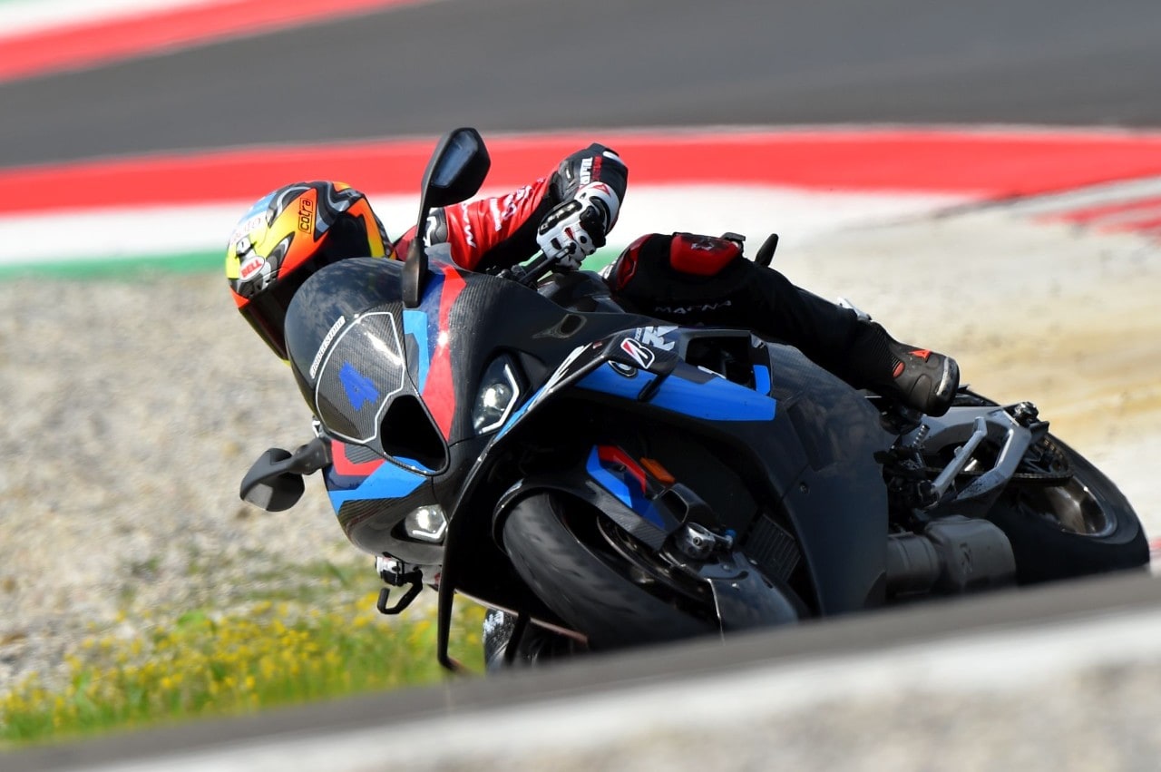 Bridgestone Battlax S23 Hypersport: un pieno di tecnologia per migliorarsi ancora