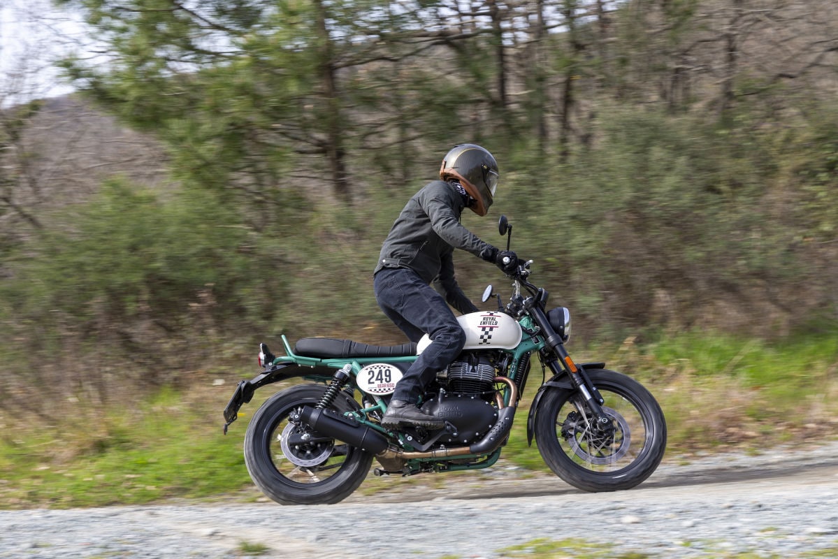 Royal Enfield Bear 650, la scrambler con 48 CV e un prezzo da urlo (ed è fatta dannatamente bene) +VIDEO+