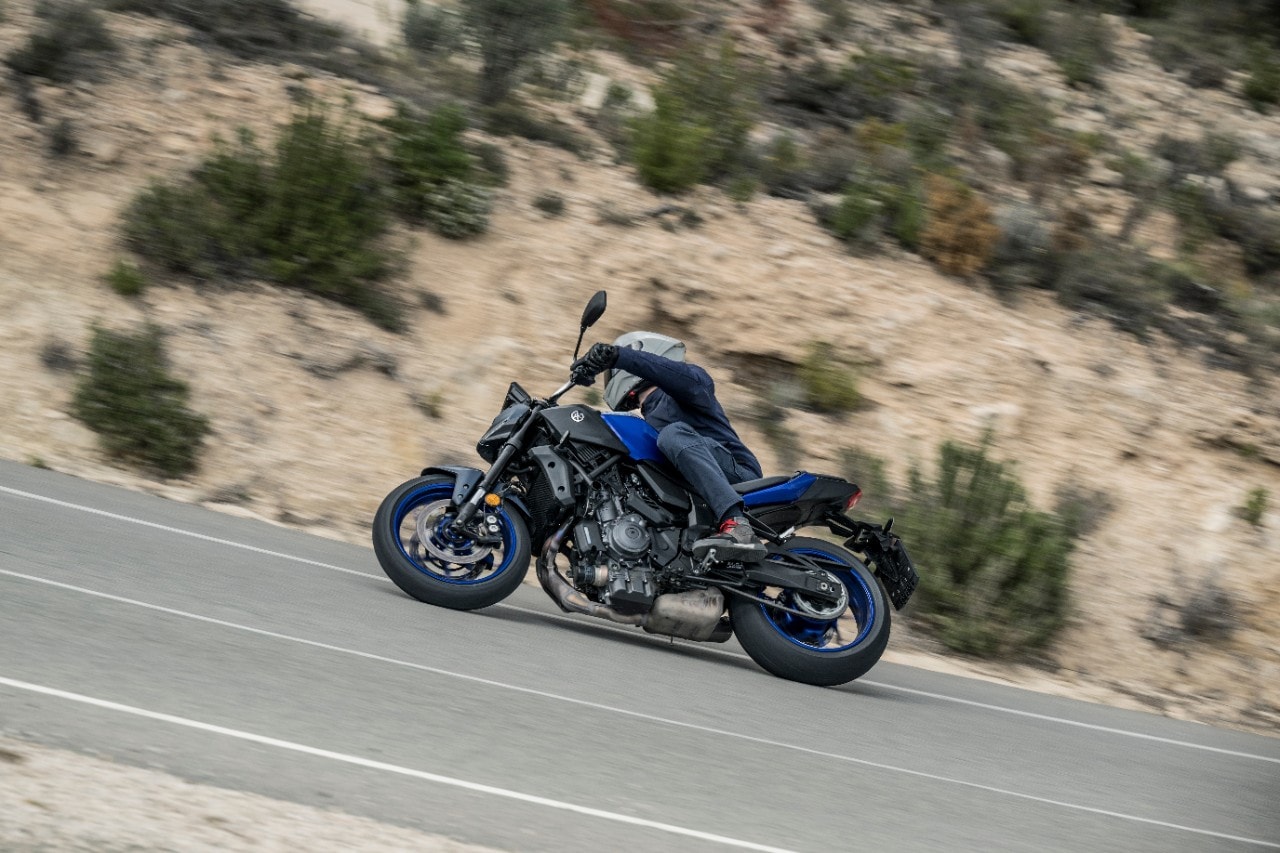 Odiateci pure, ma la Yamaha MT-07 automatica è meglio di quella col cambio manuale. Ecco perché